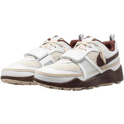 Nike Zoom Field Jaxx Travis Scott Light Chocolate.jpg
