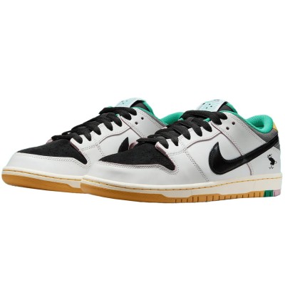 Nike SB Dunk Low CSEF 2.jpg