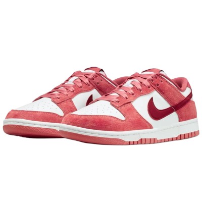 Nike Dunk Low Valentine's Day (2024) [W] .jpg