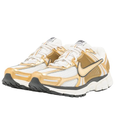 Nike Zoom Vomero 5 Metallic Gold [W]2.jpg