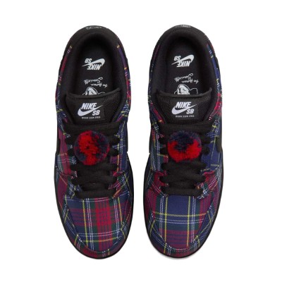 Nike SB Dunk Low Nardwuar3.jpg