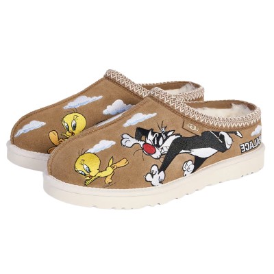 UGG Tasman Slipper Palace x Looney Tunes Chestnut2.jpg
