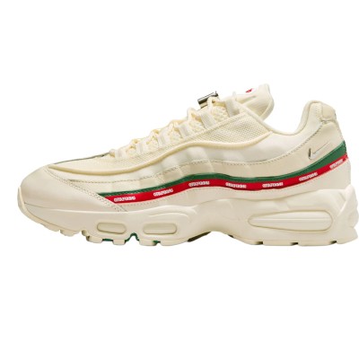 Nike Air Max 95 SP Undefeated Sail.jpg