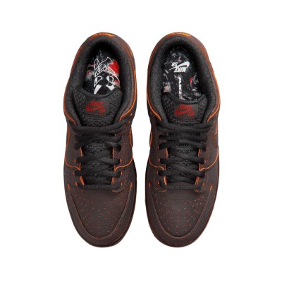 Nike Dunk SB Low Krampus3.jpg