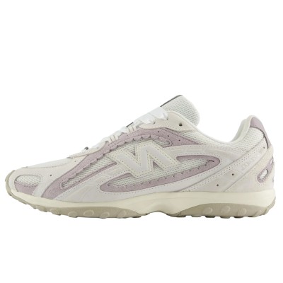 New Balance 204L Reflection.jpg