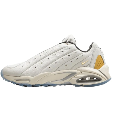 Nike Hot Step Air Terra Drake NOCTA Champagne.jpg