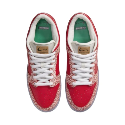 Nike SB Dunk Low Stingwater Magic Mushroom3.jpg