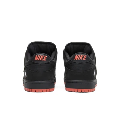 Nike SB Dunk Low Black Pigeon3.jpg