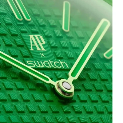 Swatch Audemars Piguet Royal Pop Collection Pocket Watch Green Eight3.jpg