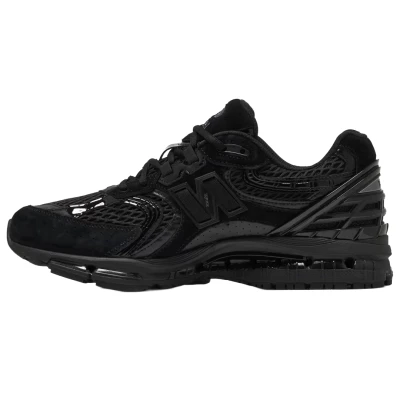 New Balance 1954R Black