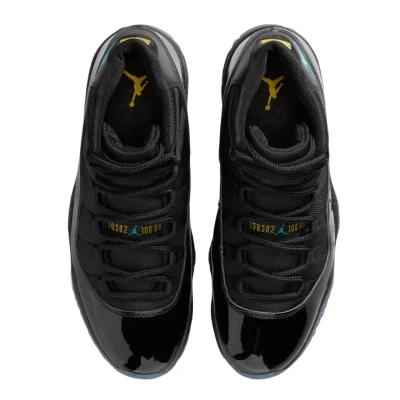 Jordan 11 Retro Gamma Blue (2025)3.jpg