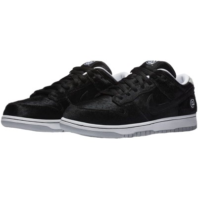 Nike SB Dunk Low Medicom Toy (2020).jpg