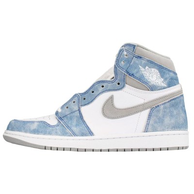 Jordan 1 Retro High OG Hyper Royal 1.jpg