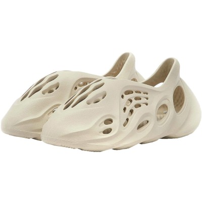 Yeezy Foam Runner Sand FY4567 1.jpg
