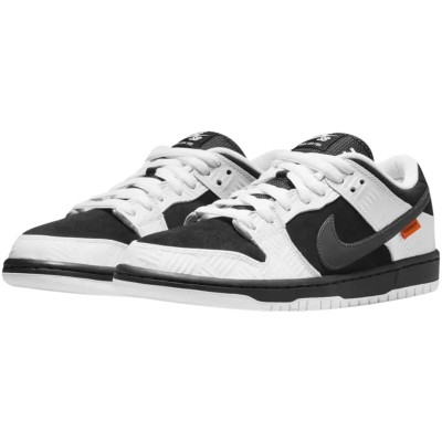 Nike SB x TIGHTBOOTH®︎ Dunk Low Pro.jpg