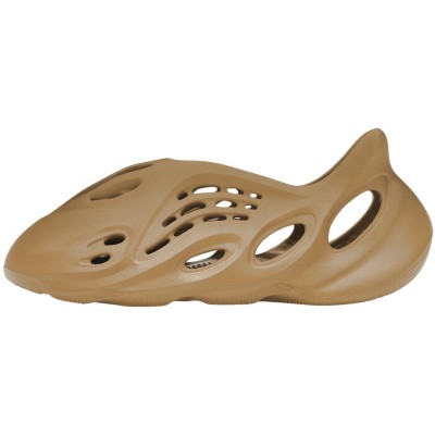 Yeezy Foam Runner Clay Taupe.jpg